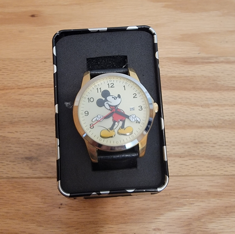 NWT Disney Mickey Mouse Watch - Picture 6 of 6